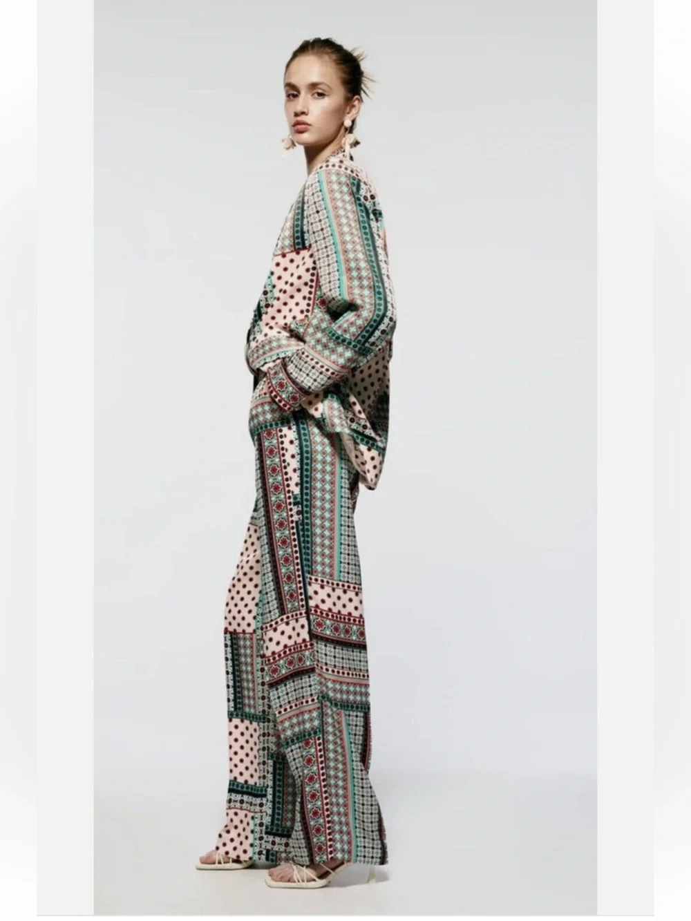 ZARA Retro Patchwork Printed Multicolor Satin-Effect Blazer and matching pants - Picture 5 of 10